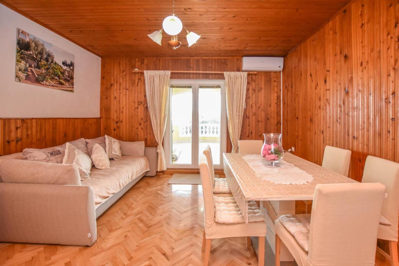 Apartments Dandelion Biograd Na Moru Eksteriør bilde