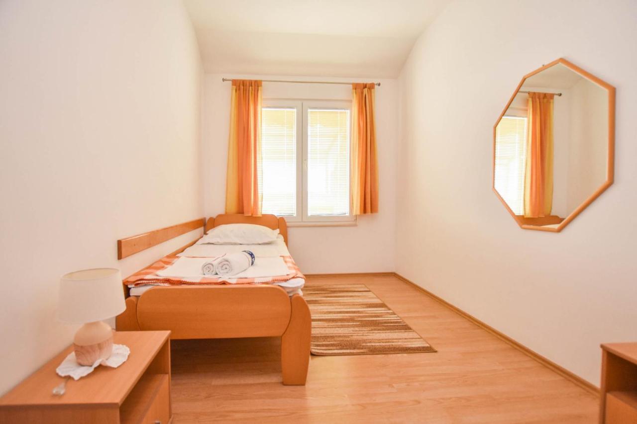 Apartments Dandelion Biograd Na Moru Eksteriør bilde