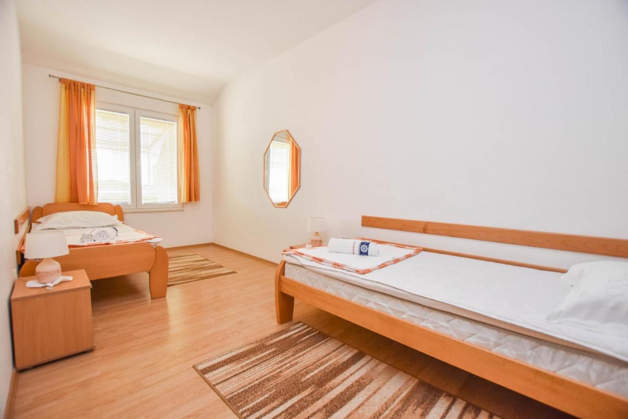 Apartments Dandelion Biograd Na Moru Eksteriør bilde