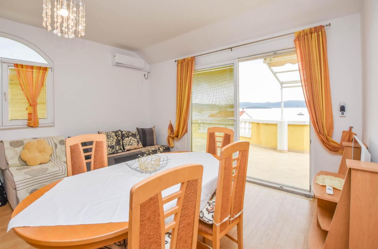 Apartments Dandelion Biograd Na Moru Eksteriør bilde