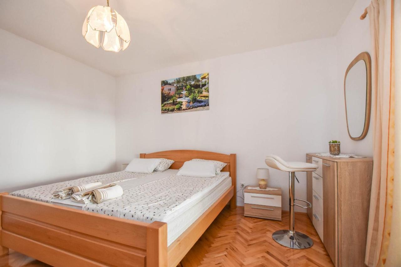 Apartments Dandelion Biograd Na Moru Eksteriør bilde